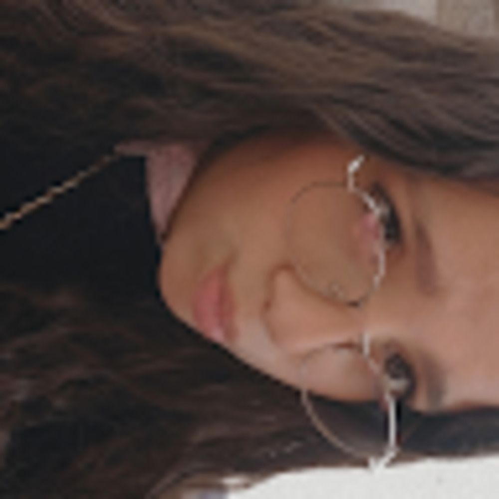 Meet your Posher, Shirelle
